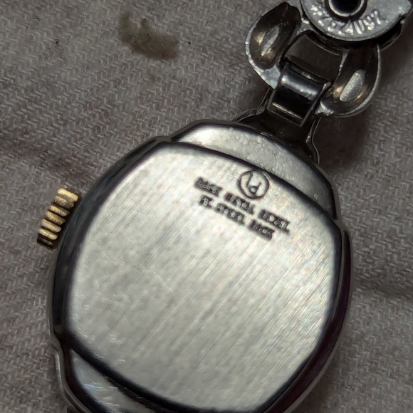 Vintage Ladies BENRUS Watch 17 Jewels Fancy Case original band…32 - Picture 4 of 10